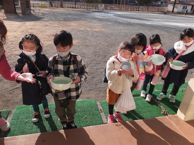 「見て！」と職員に報告してくれました。
